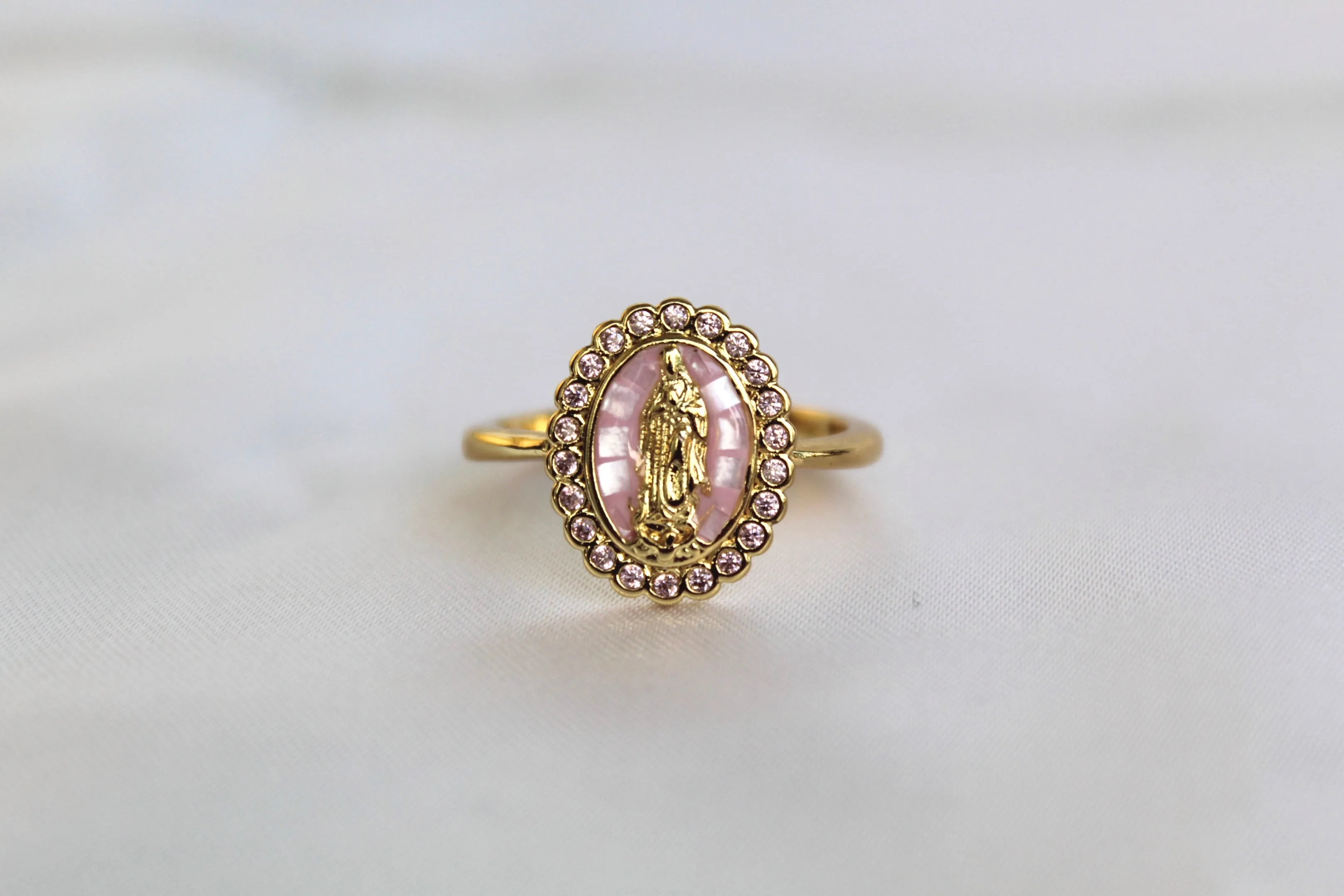 Ave Maria Ring in Pink