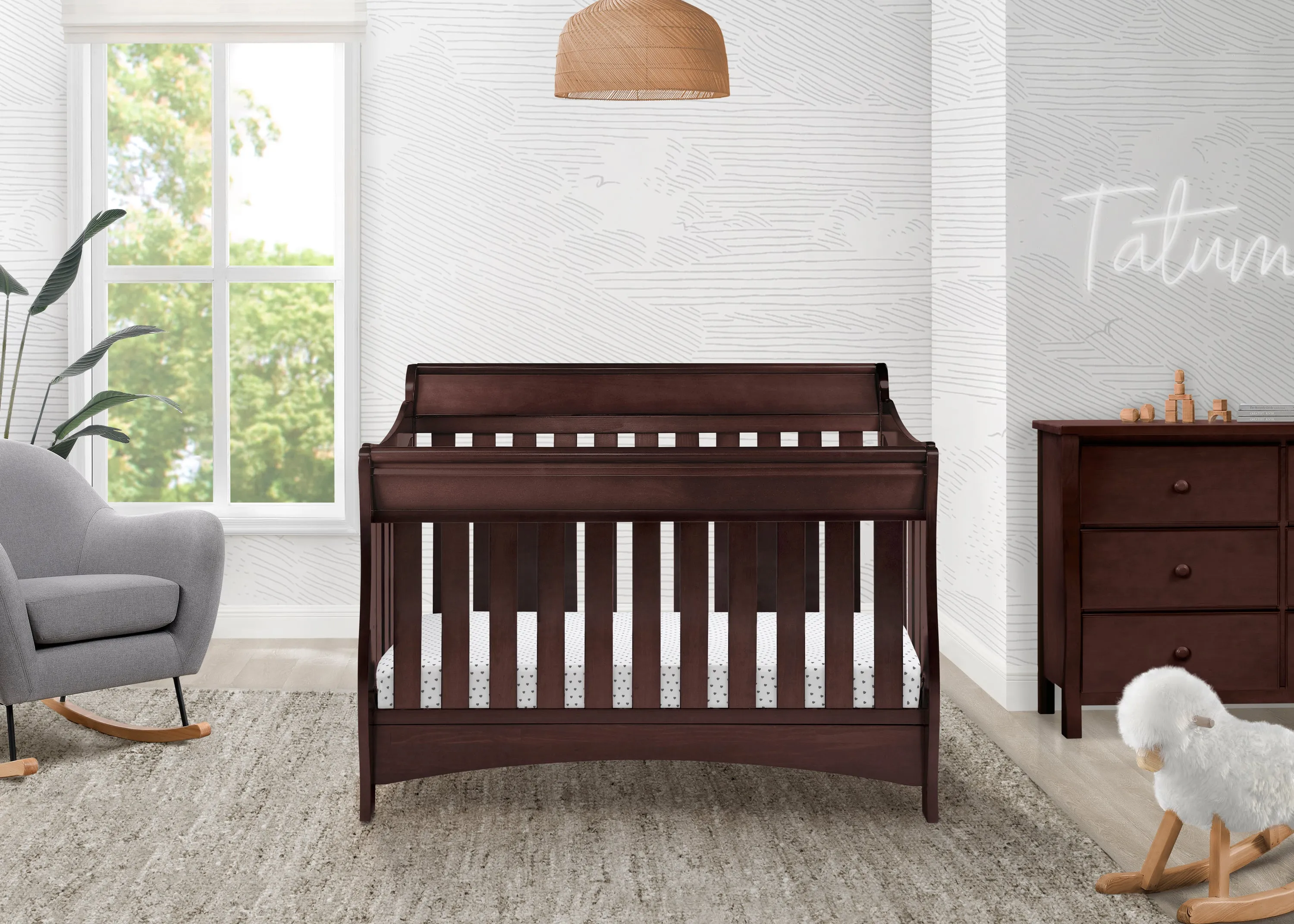 Bentley 'S' Series 4-in-1 Crib