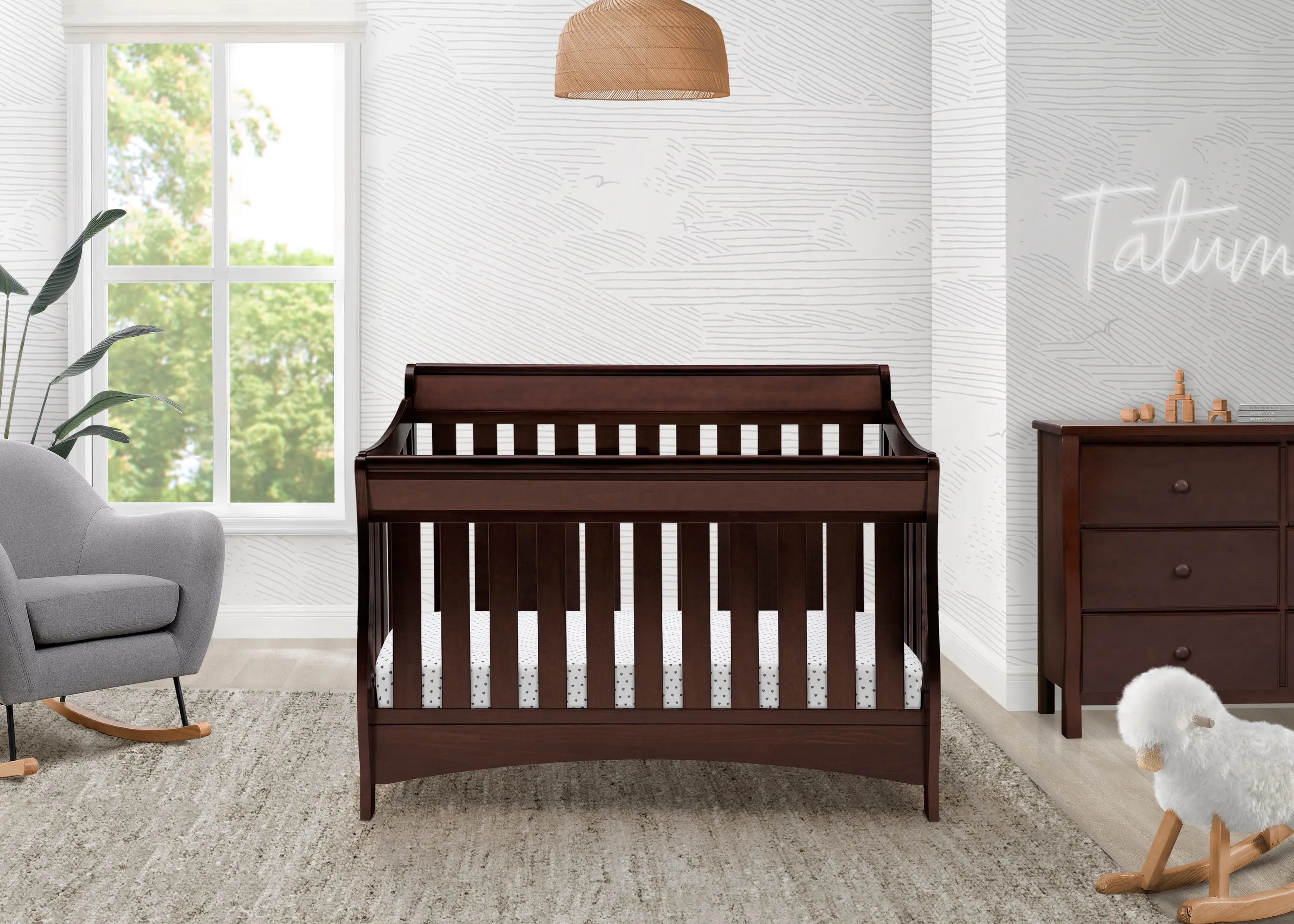 Bentley 'S' Series 4-in-1 Crib