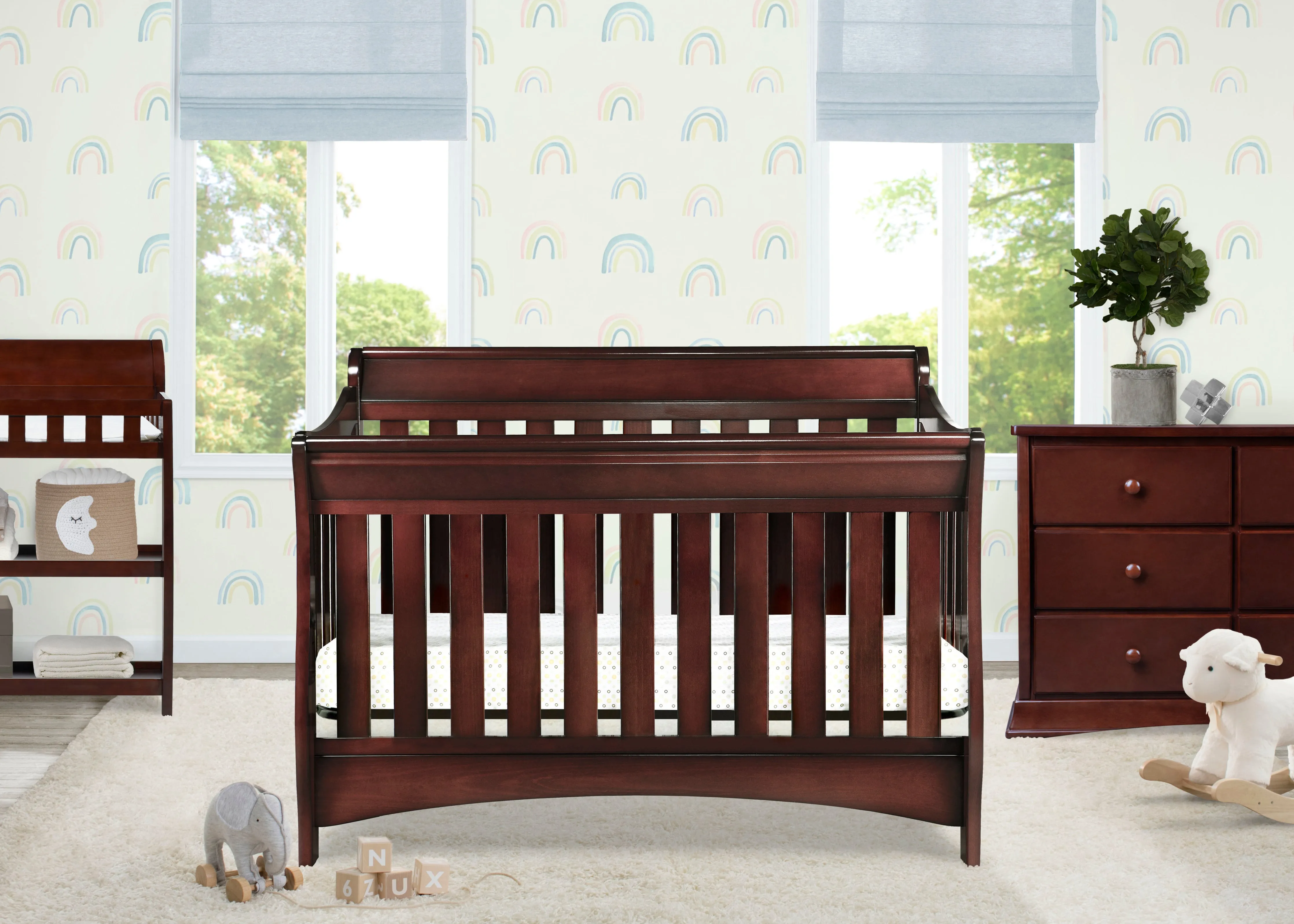 Bentley 'S' Series 4-in-1 Crib