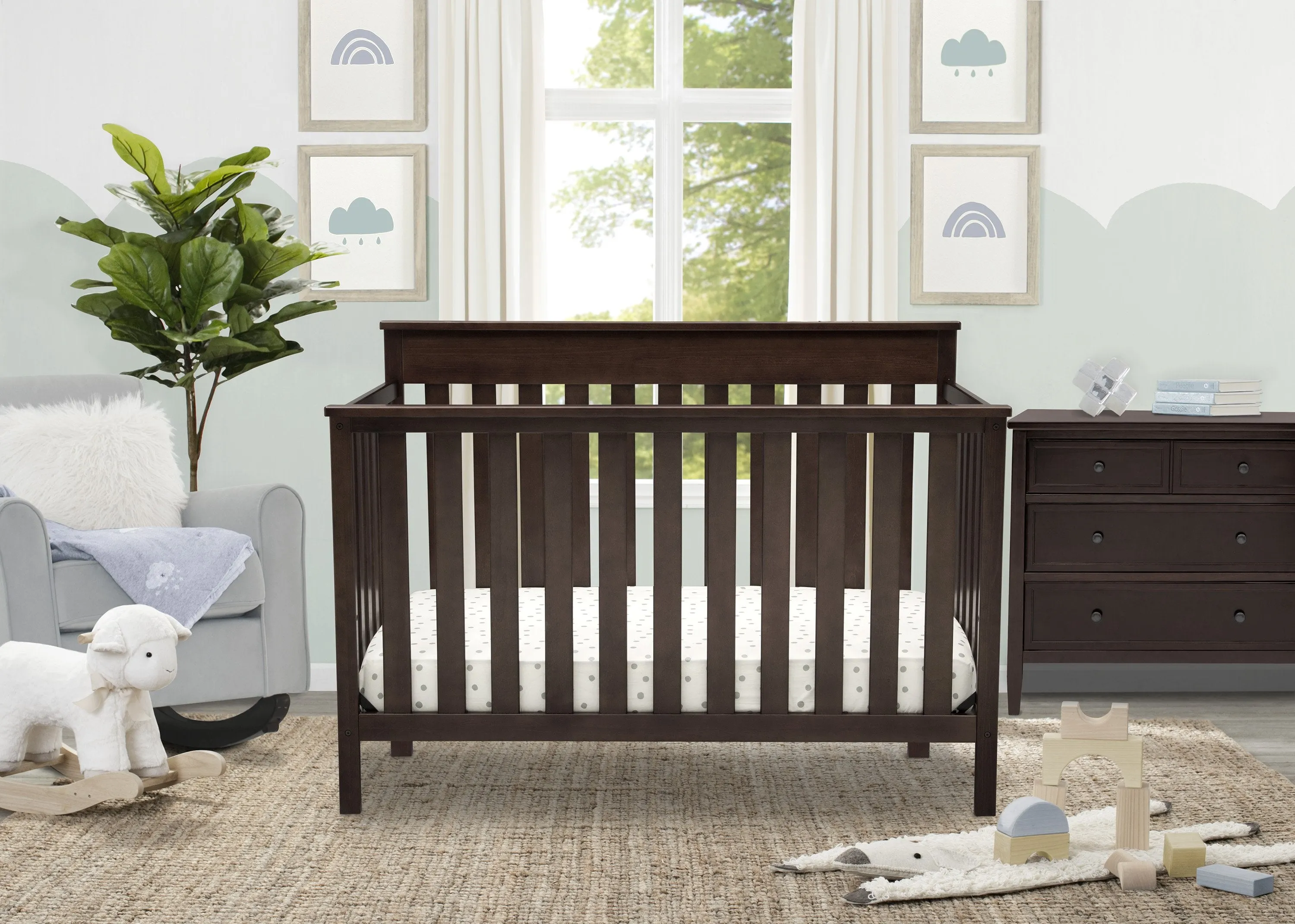 Kingswood 4-in-1 Convertible Baby Crib