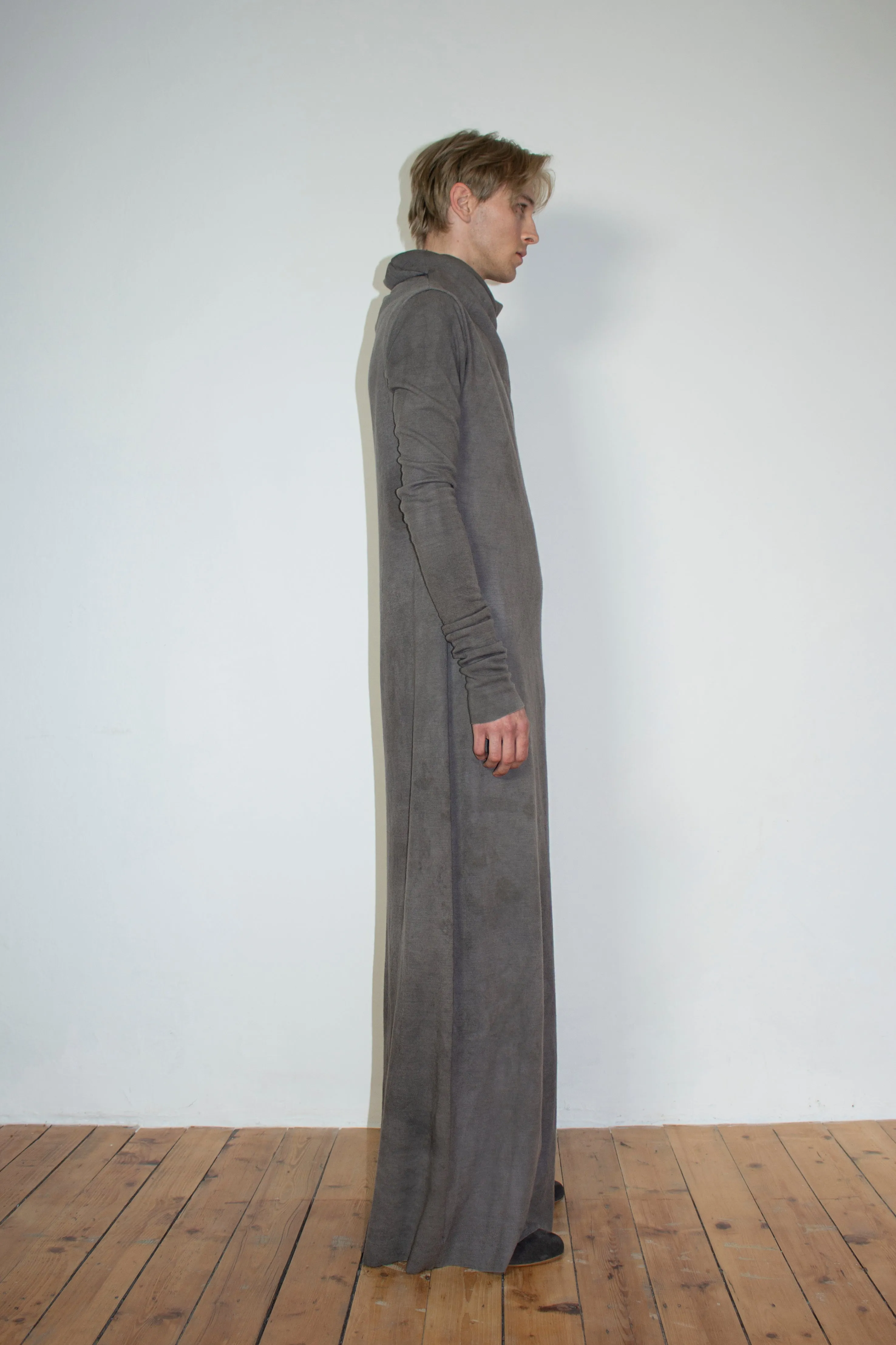 Naturally dyed circular-drape wool dress